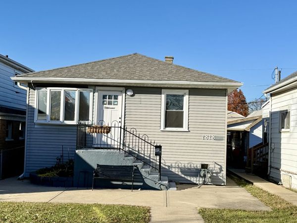 1818 N 38th Avenue, Stone Park, IL 60165