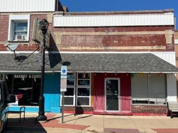 17 W Main Street, Grant, MI 49327