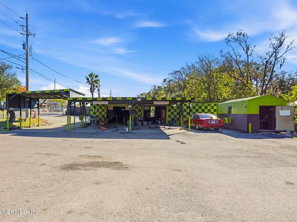 9600 LEM TURNER Road, Jacksonville, FL 32208