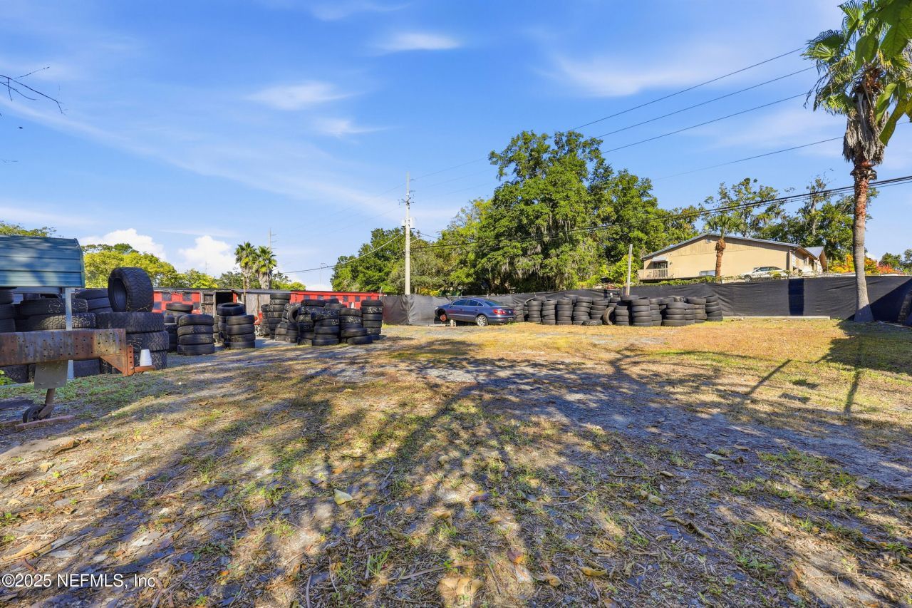 9600 Lem Turner Road, Jacksonville, FL 32208 Photo