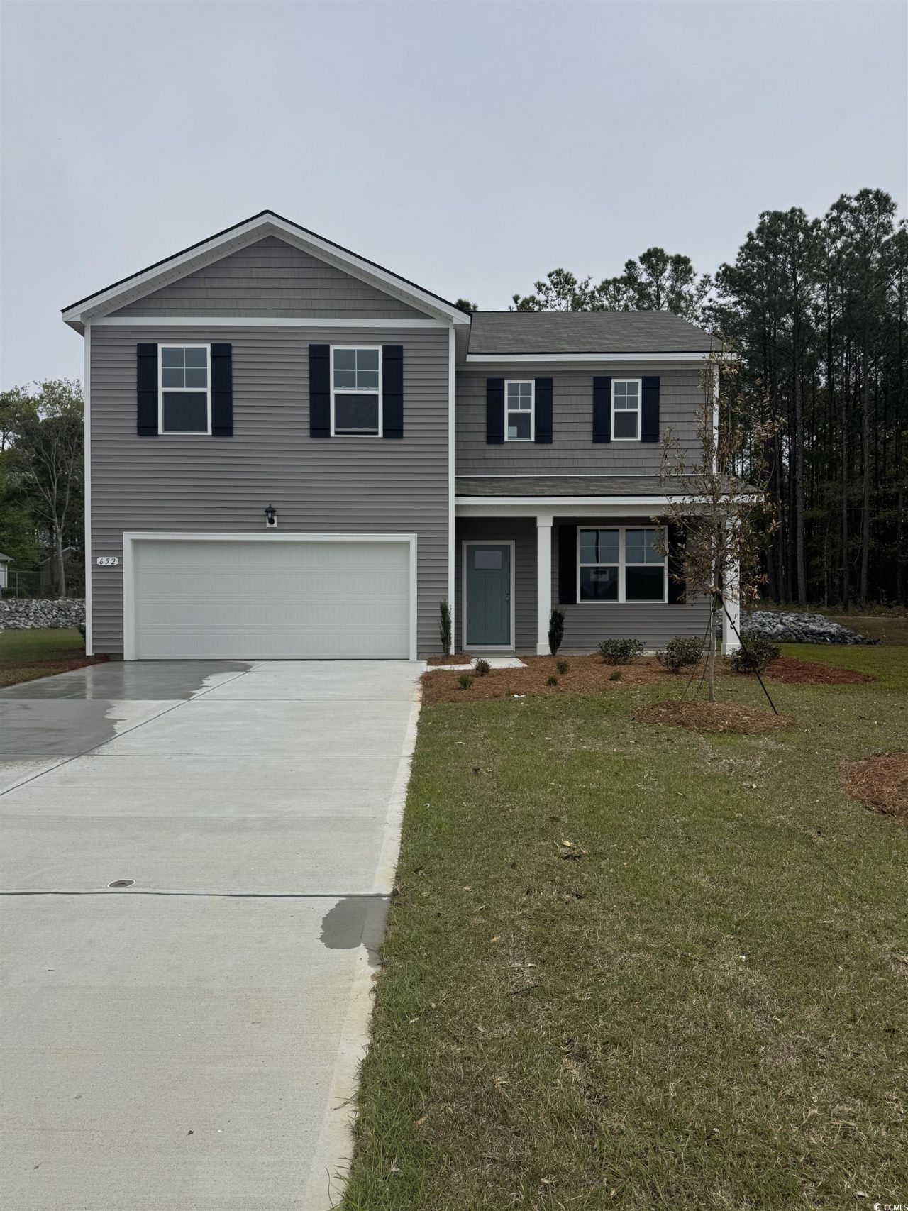 652 Grateful Dr. Photo 1