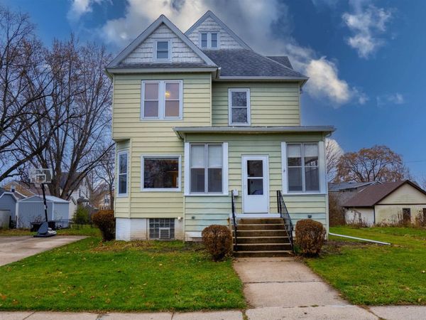 244 E Linden Drive, Jefferson, WI 53549