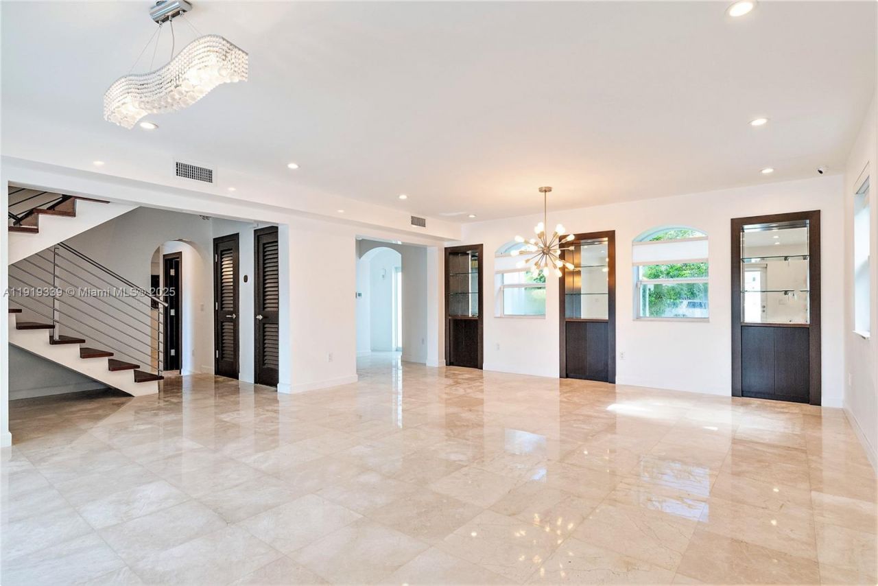 1130 Lugo Ave, Coral Gables, FL 33156 Photo