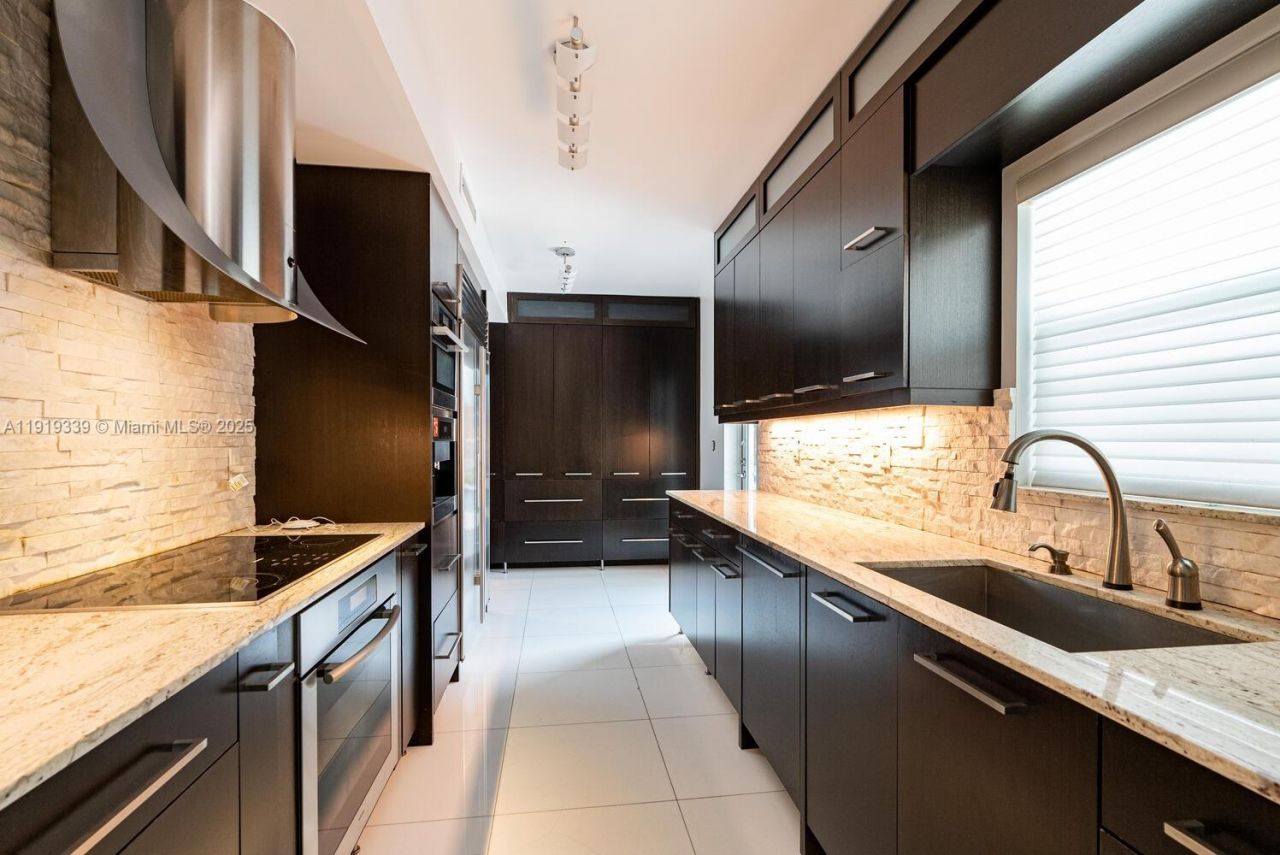 1130 Lugo Ave, Coral Gables, FL 33156 Photo