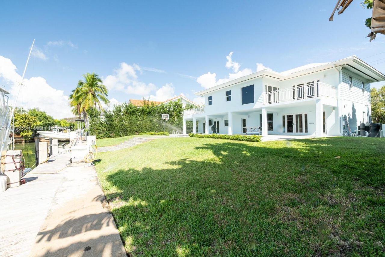 1130 Lugo Ave, Coral Gables, FL 33156 Photo