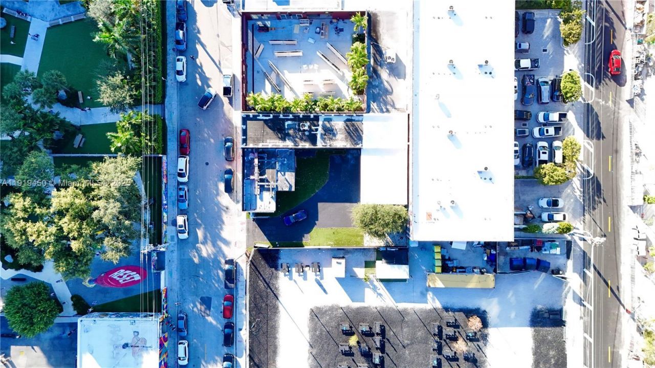 239 NW 26th St, Miami, FL 33127 Photo