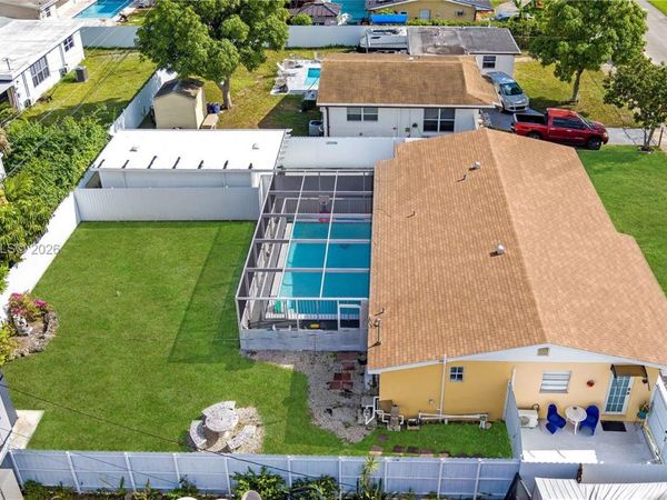 1321 NW 171st St, Miami Gardens, FL 33169