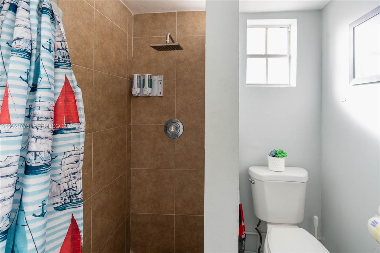 1321 NW 171st St, Miami Gardens, FL 33169 Photo