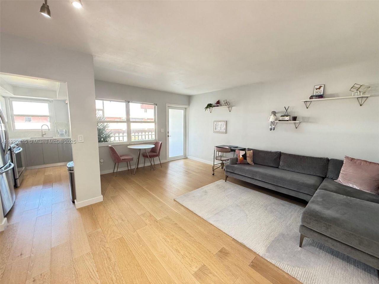 180 NE 12th Ave, Unit 12E, Hallandale Beach, FL 33009 Photo