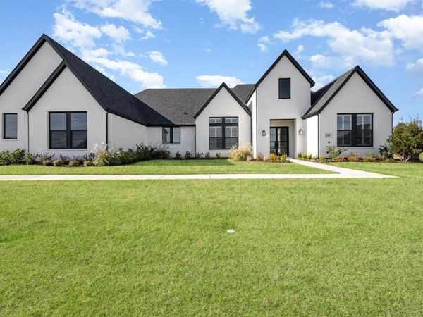 249 Vidrio Drive, Sunnyvale, TX 75182