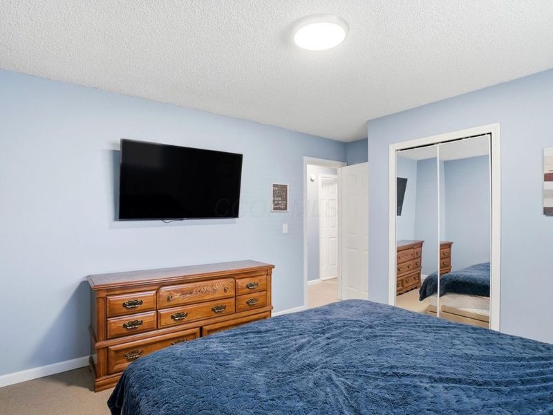 1930 Shallowford Avenue, Columbus, OH 43235 Photo 25