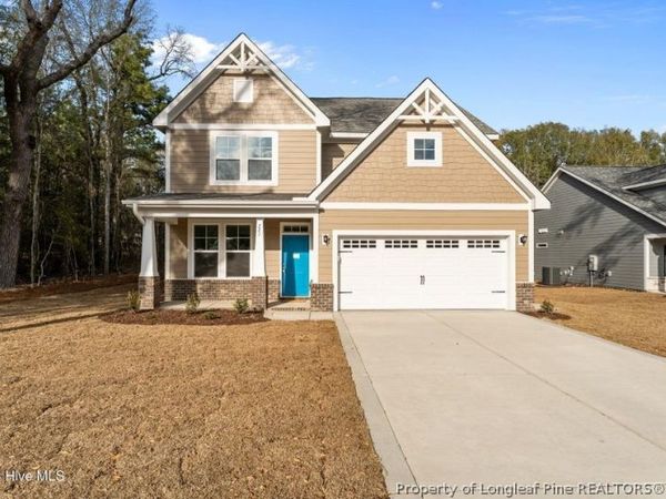 221 Telluride Court, Aberdeen, NC 28315