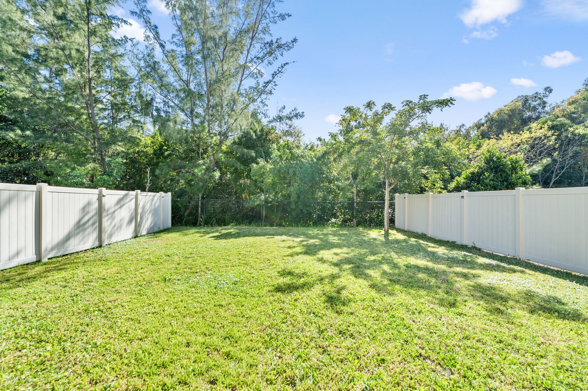 1817 Lake Cove Drive, Lake Worth, FL 33460 Photo