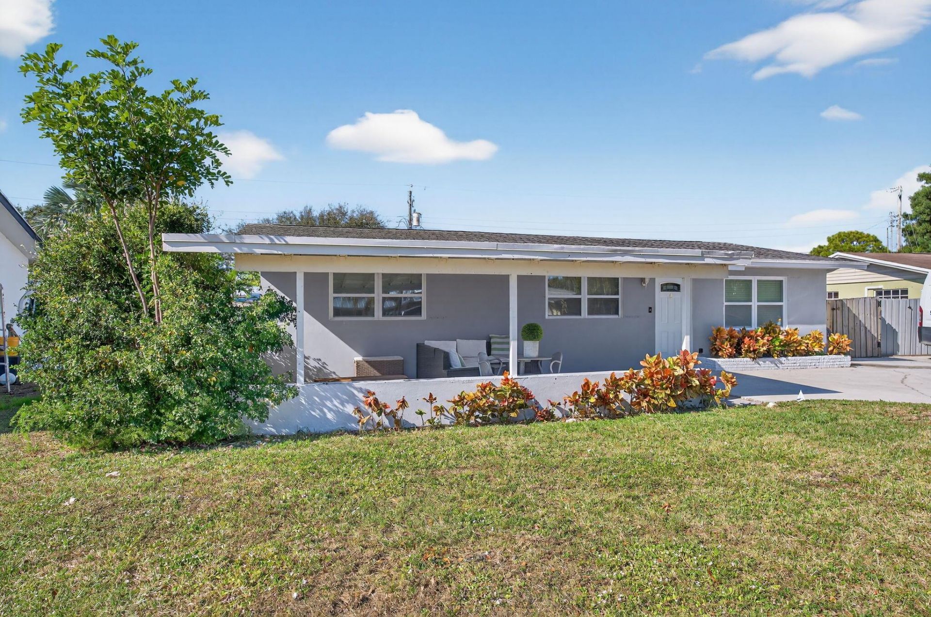 511 Iris Avenue, Palm Beach Gardens, FL 33410 Photo