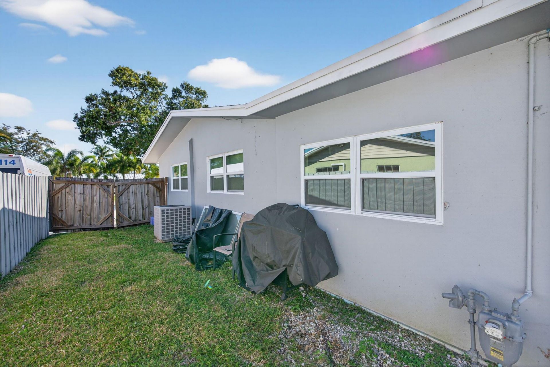 511 Iris Avenue, Palm Beach Gardens, FL 33410 Photo