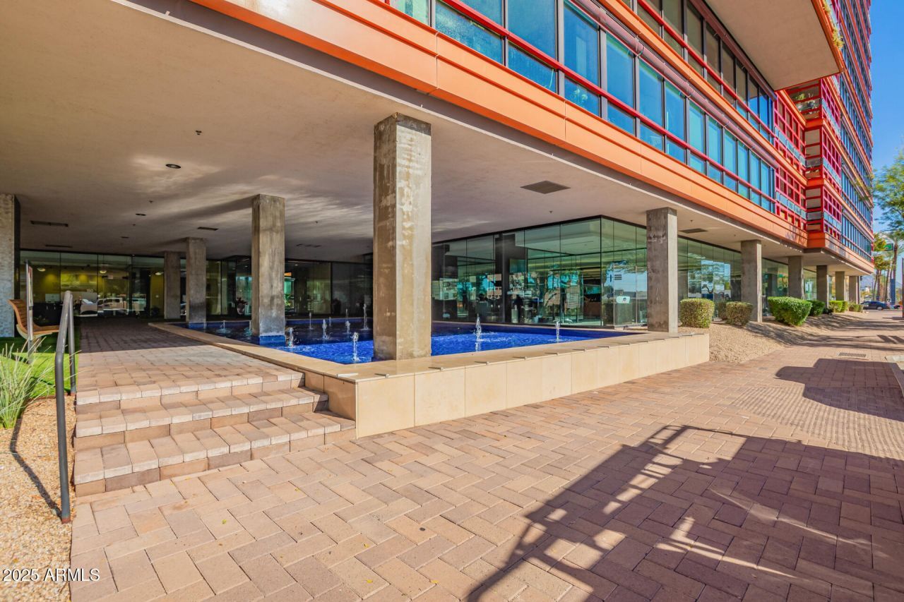 4808 N 24th Street, Unit 405, Phoenix, AZ 85016 Main Photo