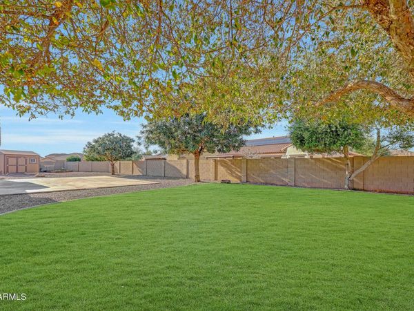 16040 W DESERT FLOWER Drive, Goodyear, AZ 85395