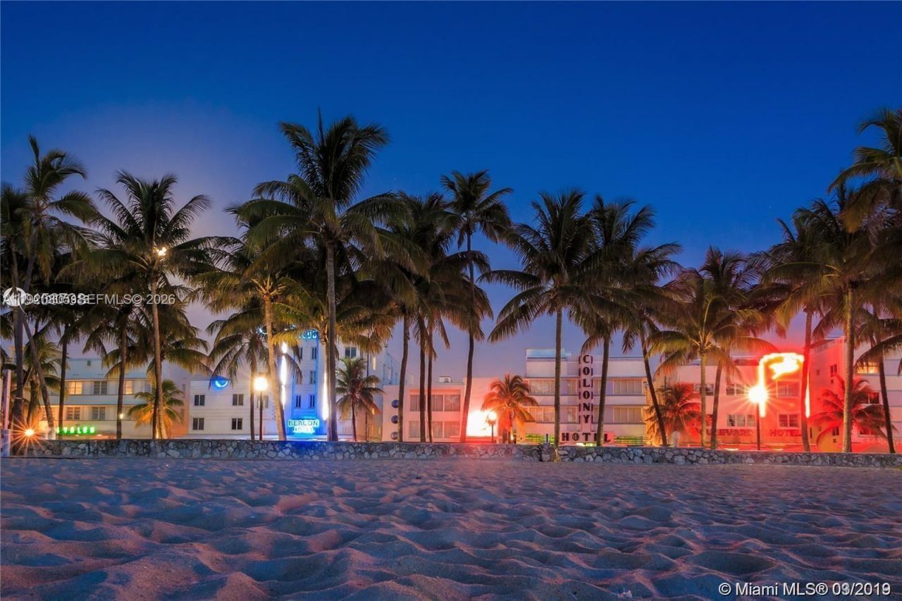 345 Ocean Dr, Unit 408, Miami Beach, FL 33139 Photo