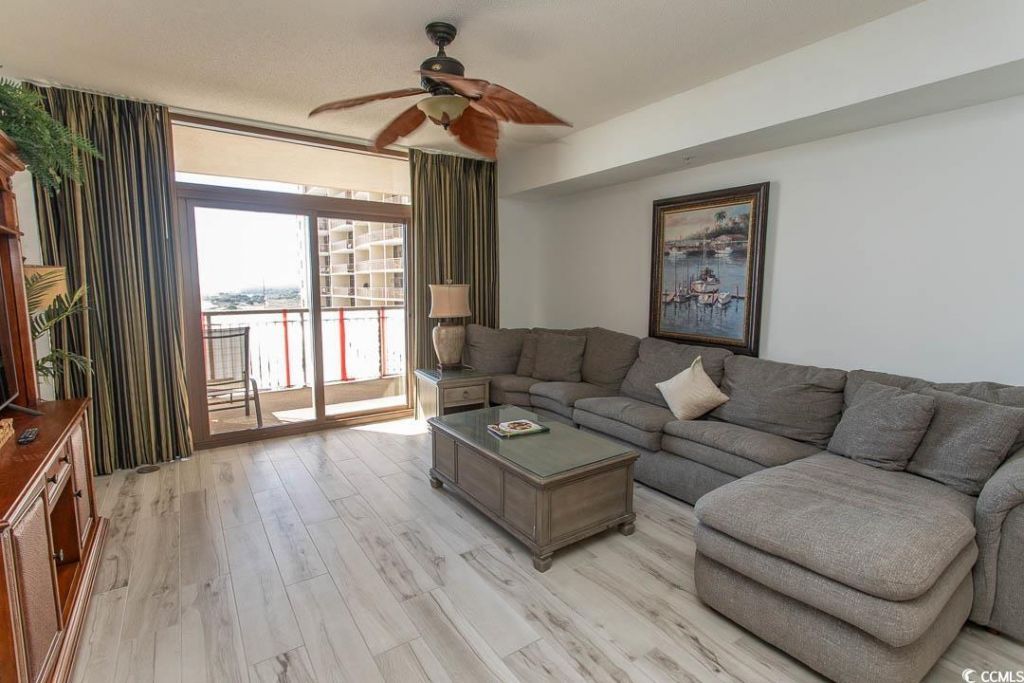 100 North Beach Blvd. Photo 20