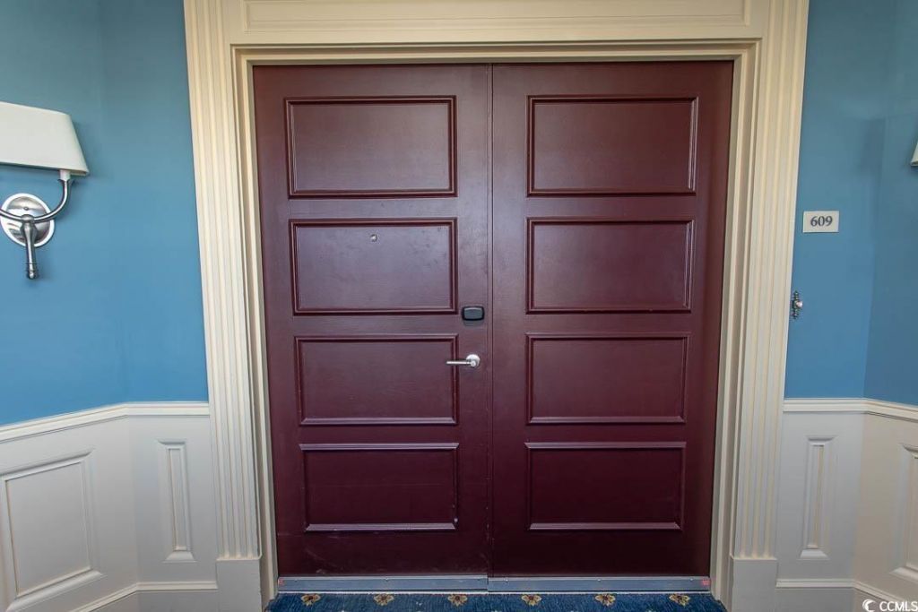 100 North Beach Blvd. Photo 38