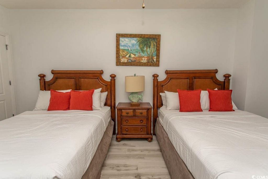 100 North Beach Blvd. Photo 5