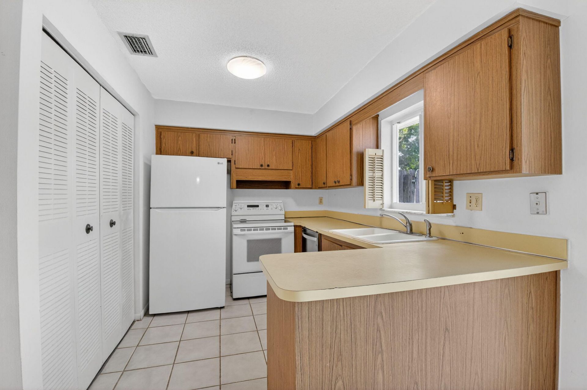 1601 NW 5th Street, Boca Raton, FL 33486 Photo