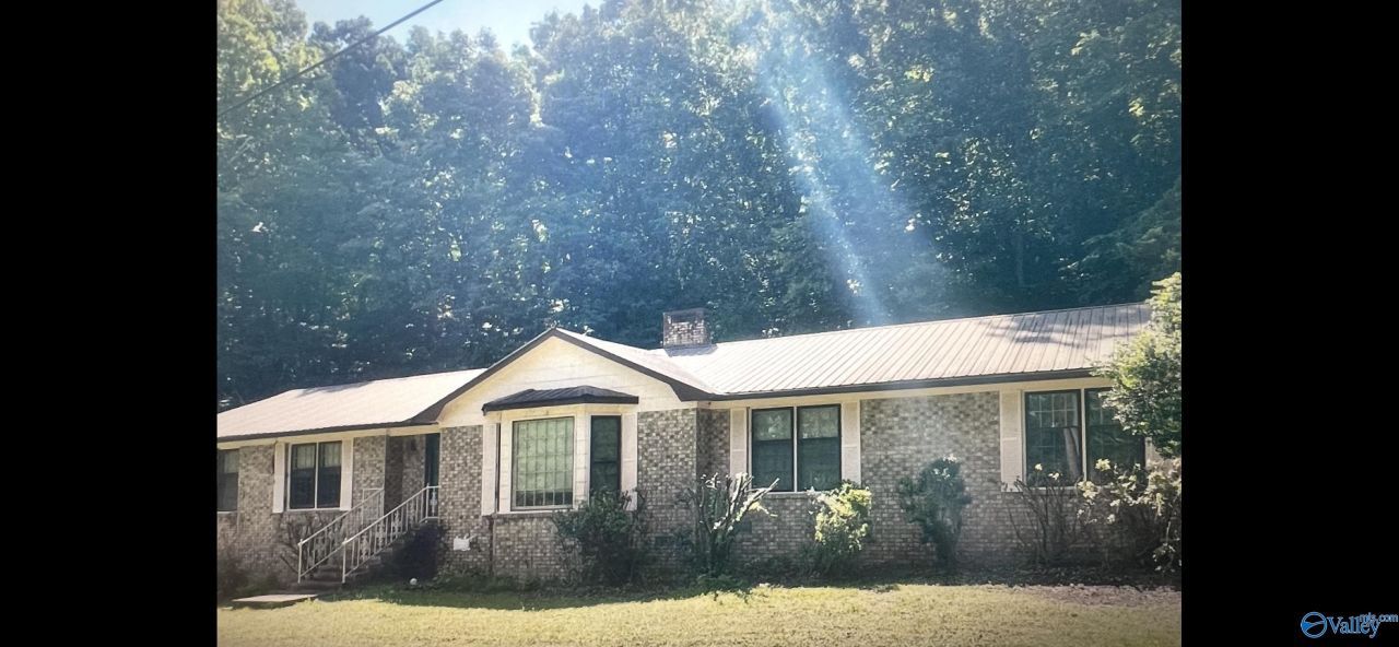 3719 Wilborn Avenue Ne, Fort Payne, AL 35967 Main Photo