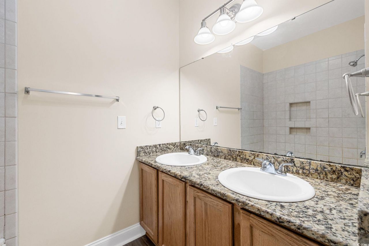 703 Beach Walk Pl. Photo 17