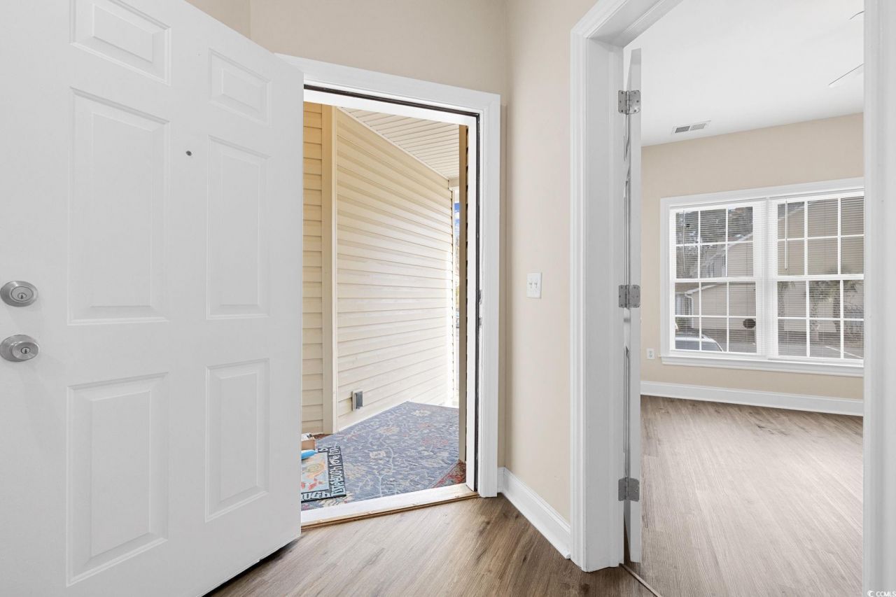 703 Beach Walk Pl. Photo 4