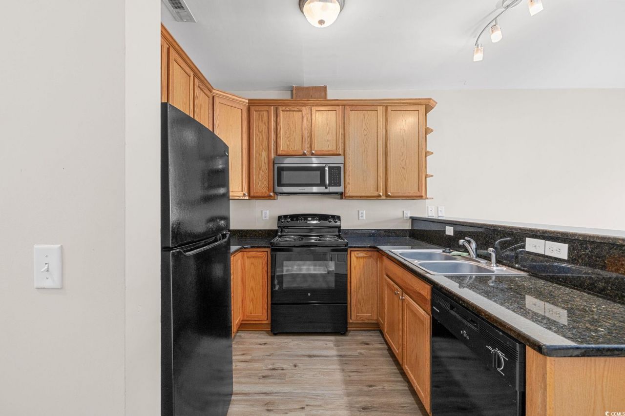 703 Beach Walk Pl. Photo 6