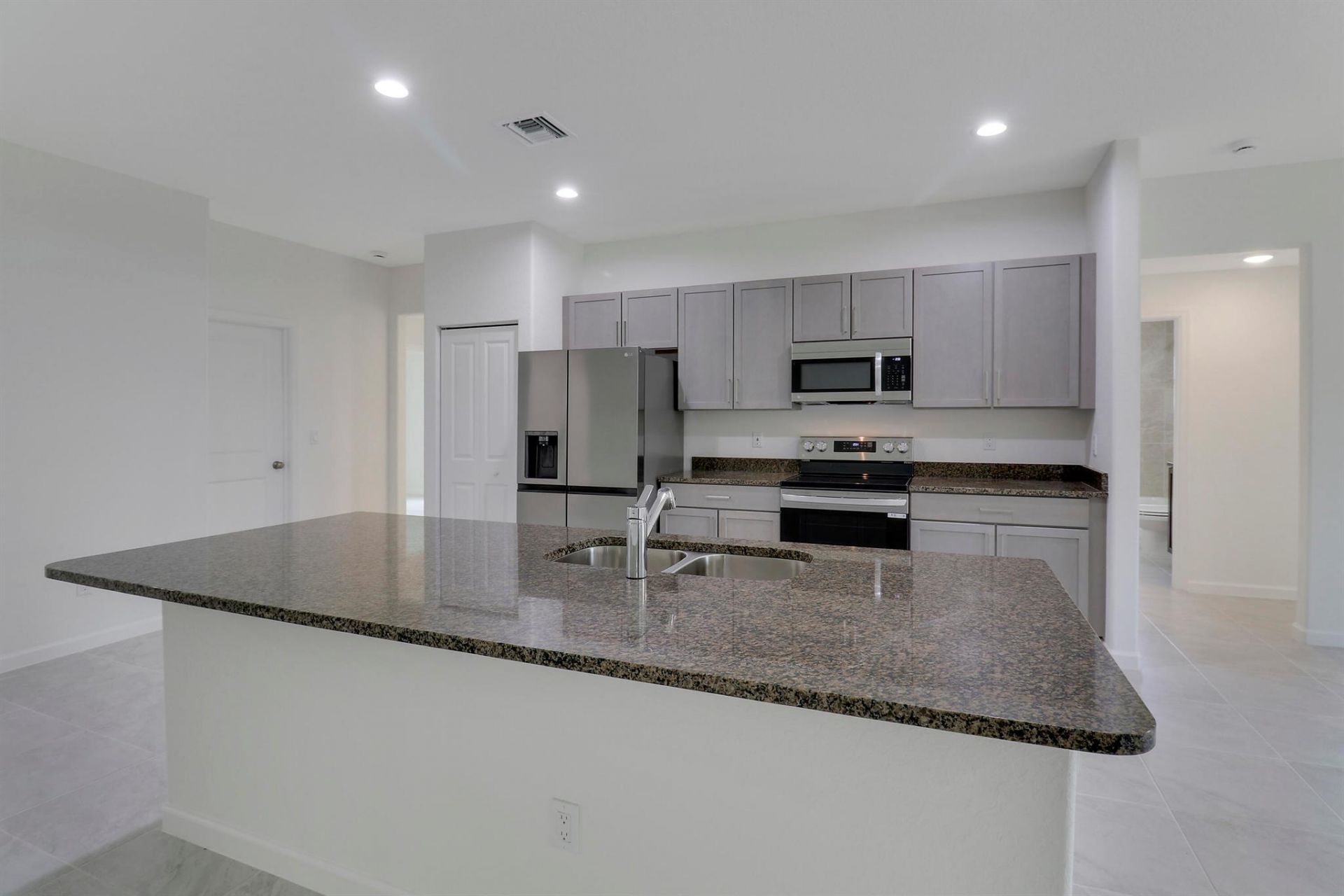 2361 SW Chateau Terrace, Port Saint Lucie, FL 34953 Photo