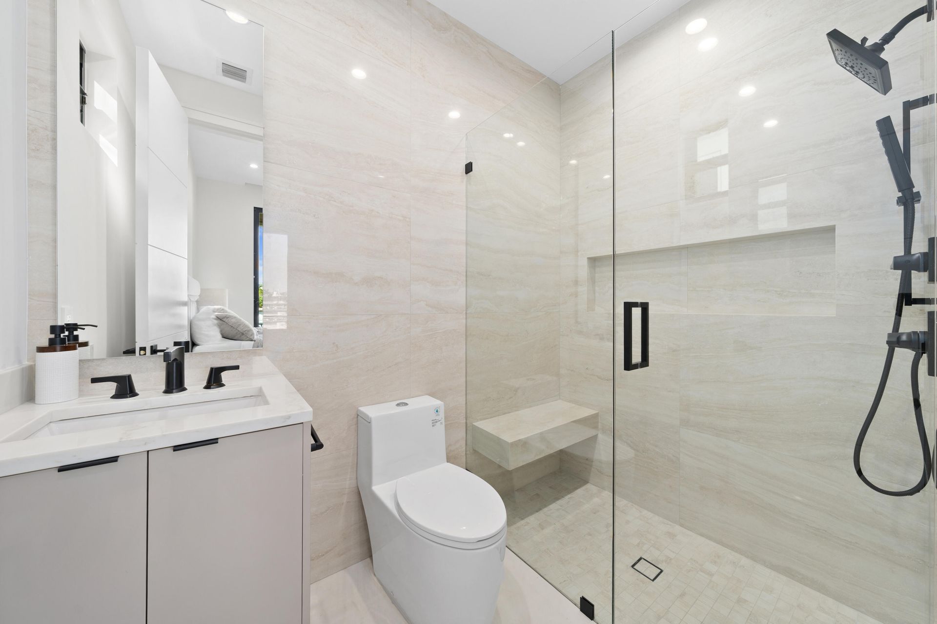 2880 NE 9th Street, Pompano Beach, FL 33062 Photo