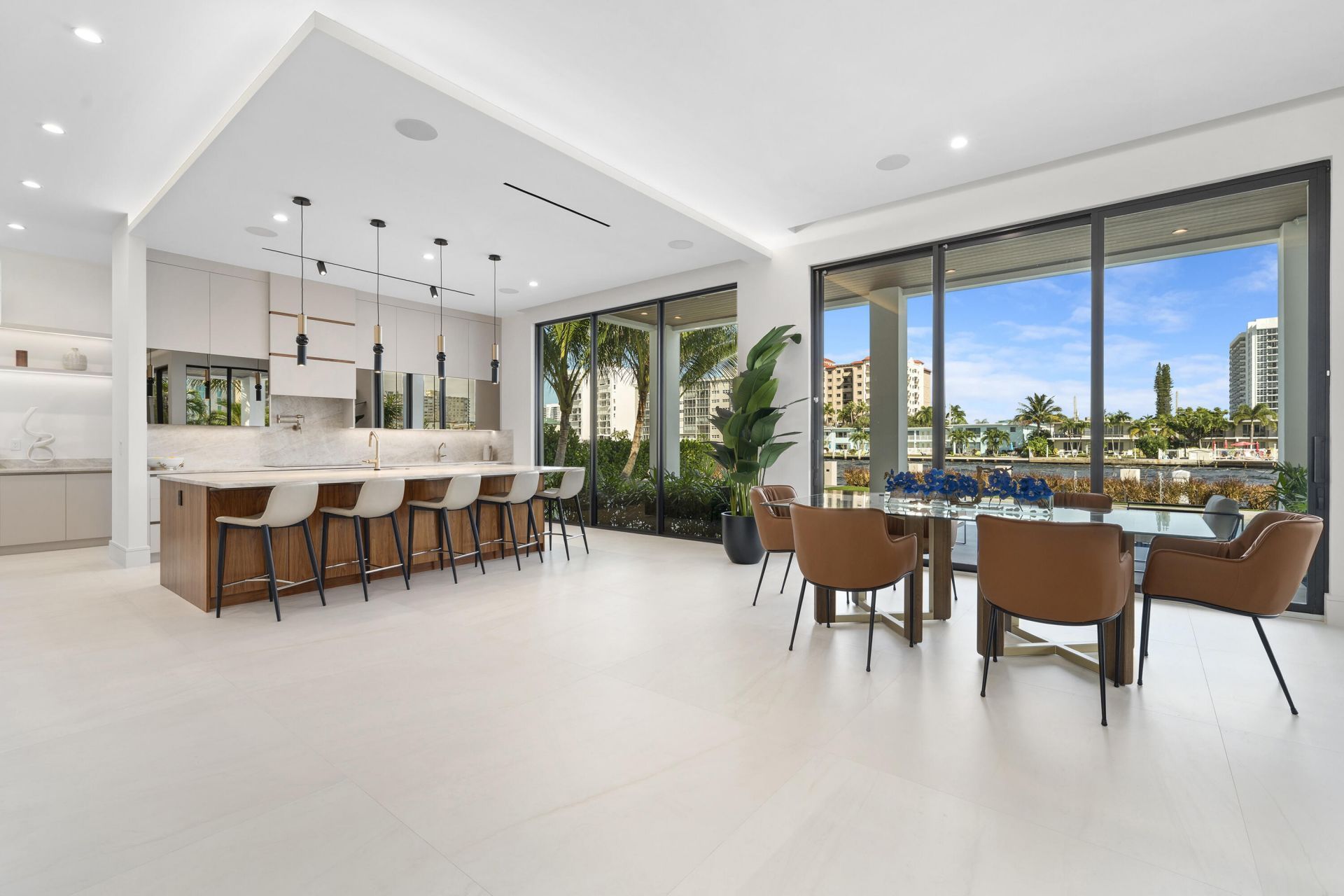 2880 NE 9th Street, Pompano Beach, FL 33062 Photo