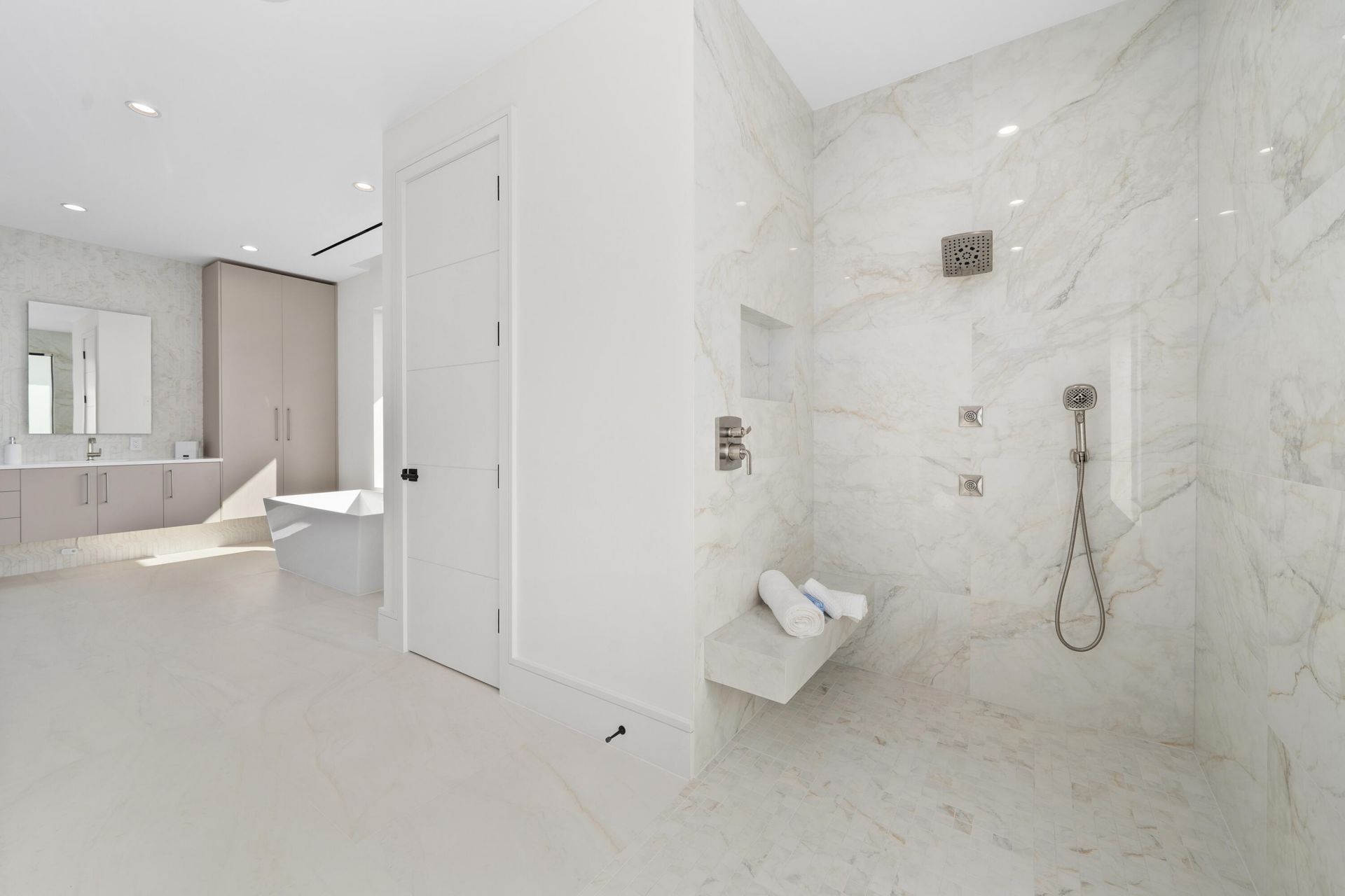 2880 NE 9th Street, Pompano Beach, FL 33062 Photo