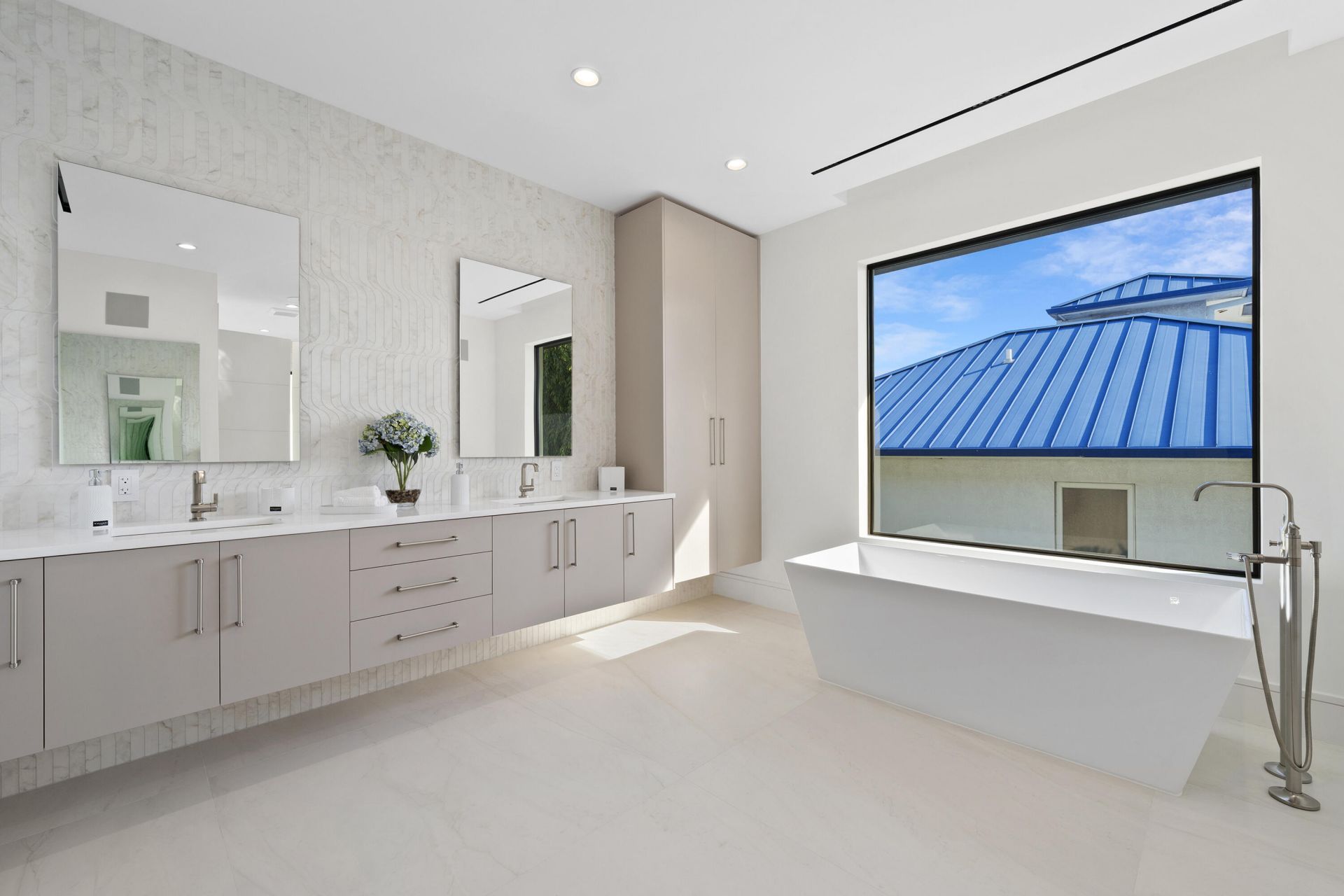 2880 NE 9th Street, Pompano Beach, FL 33062 Photo