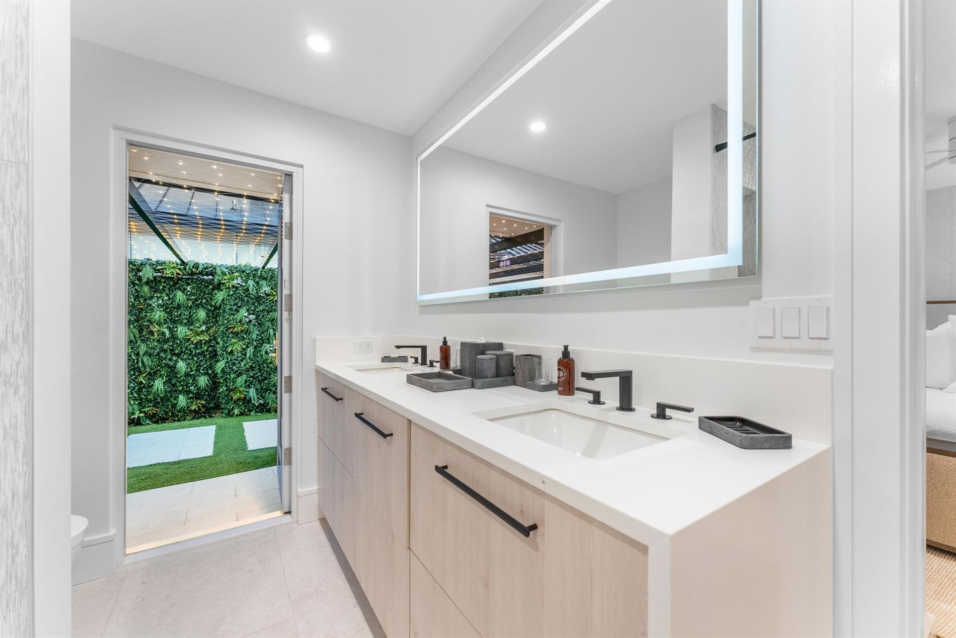 941 Iris Drive, Delray Beach, FL 33483 Photo