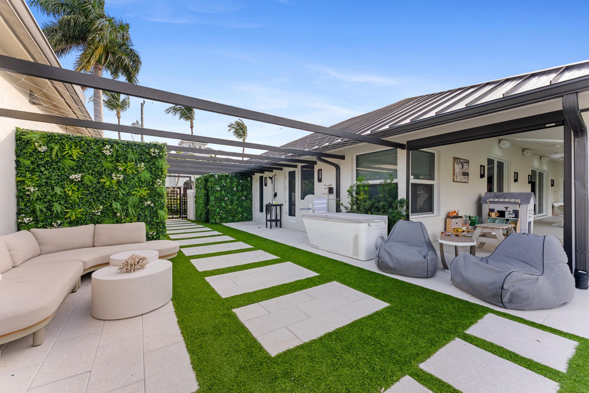 941 Iris Drive, Delray Beach, FL 33483 Photo