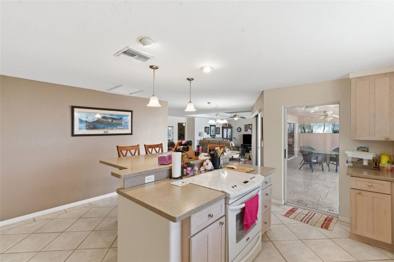 3527 SE 22nd Place, Cape Coral, FL 33904 Photo
