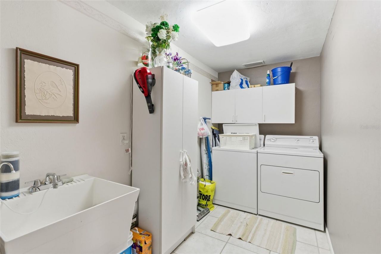 3527 SE 22nd Place, Cape Coral, FL 33904 Photo