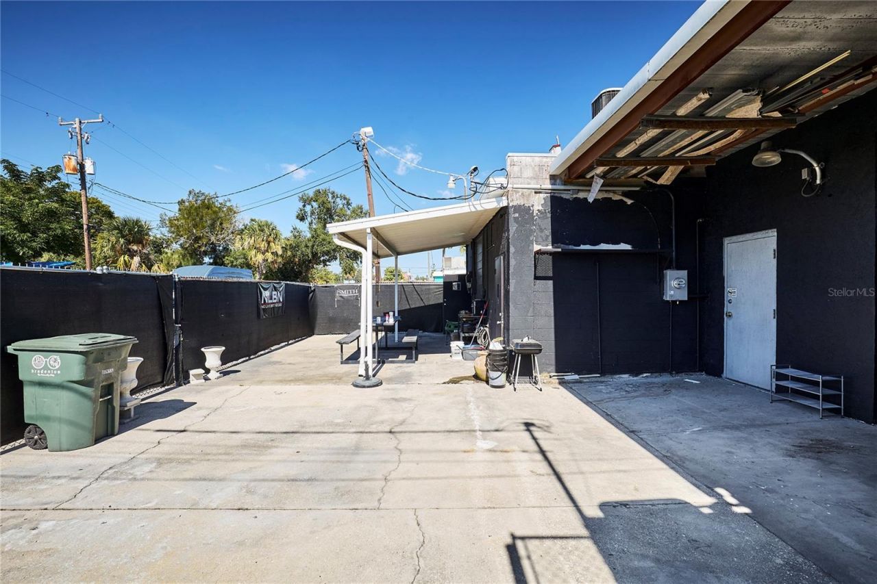 1834 Tamiami Trail, Bradenton, FL 34205 Photo