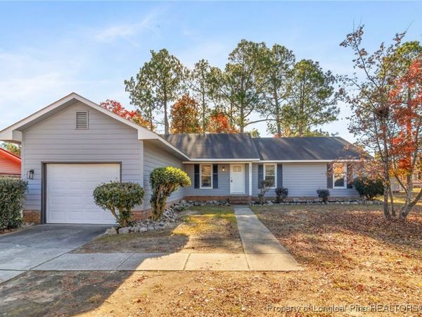 6986 Calamar Drive, Fayetteville, NC 28314