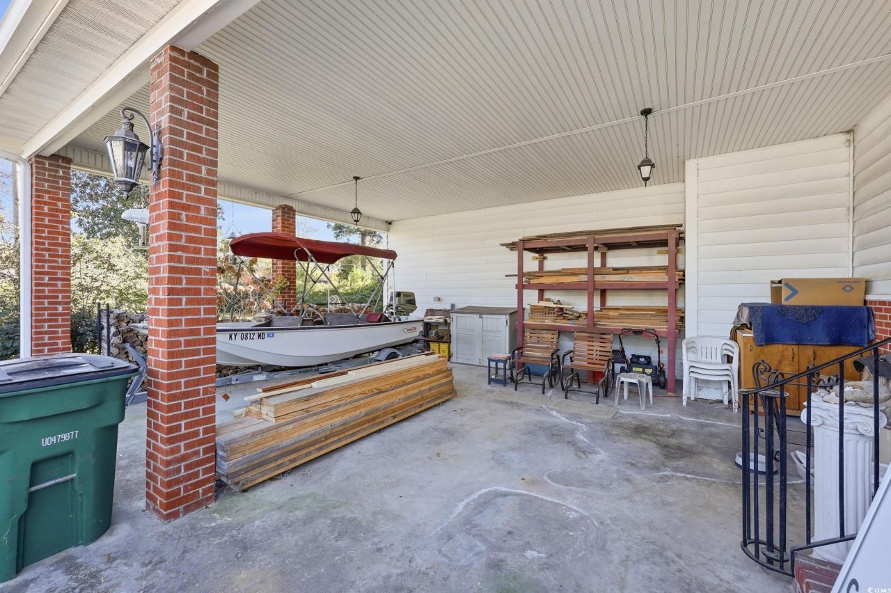 301 S Morgan Ave. Photo 20