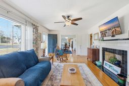 301 S Morgan Ave. photo 4