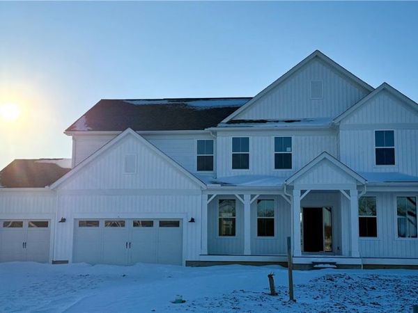 32584 Royal Troon Drive, Avon Lake, OH 44012