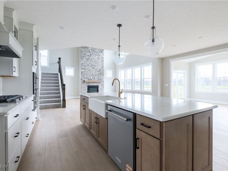 32584 Royal Troon Drive, Avon Lake, OH 44012 Photo 5