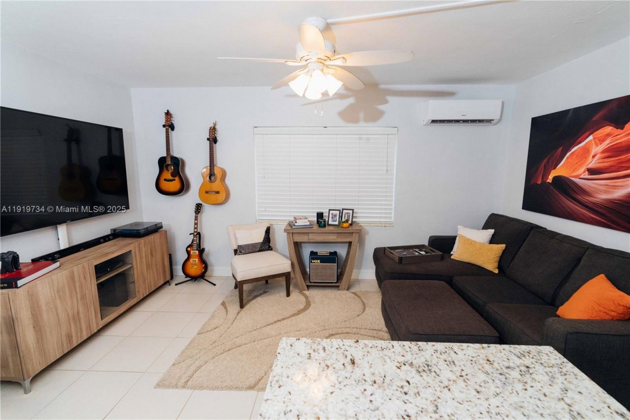 7901 SW 64th Ave, Unit 6, South Miami, FL 33143 Photo