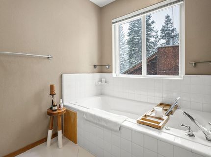 7685 Kingswood Drive, Tahoe Vista, CA 96148 Photo