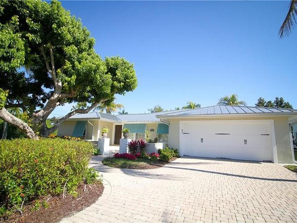 1645 Mullet CT, NAPLES, FL 34102