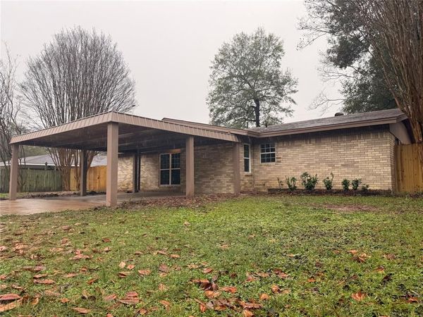 112 Myrtle Dr, New Boston, TX 75570