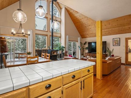 7685 Kingswood Dr, Tahoe Vista, CA 96148 Photo